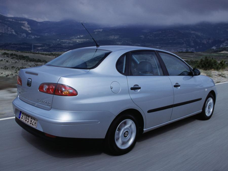  Seat Cordoba 2002 года  (фото 11 из 24)